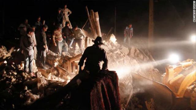 Iran earthquake death toll rises - Иран Землетрясение погибших будет расти смотреть онлайн