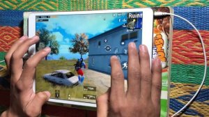 [PUBG MOBILE] Six Fingers Claw Handcam | Solo Vs Squad | Season 13 Gameplay | Ipad Pro 10.5 Handcam