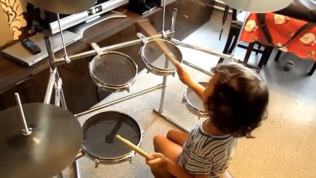 Russa cantando musica infantil смотреть онлайн