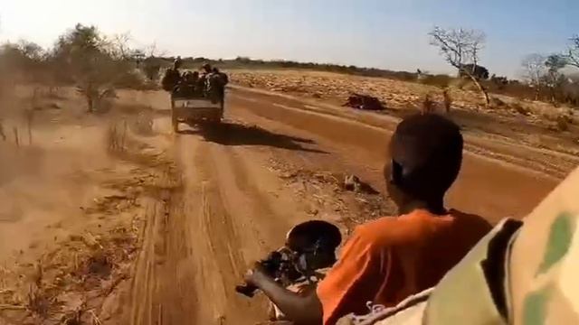 🎻⚡Свежие кадры работы спецов из ЧВК "Вагнер" в восточной части Центрально-Африканской Республики🤙