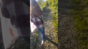 ждем поезд//первая клубника//тренировки//прогулялись вдоль речки//(1 год назад)