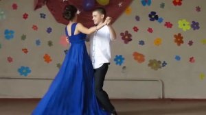 Танец  на выпускном- 9 класс