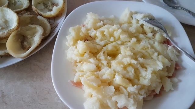 Фаршированный картофель по-гречески. Πατάτες γεμιστές. Рецепт приготовления. смотреть онлайн