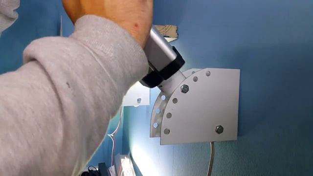 Greenlam SL-40W установка светильника на консольное крепление
