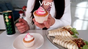 Vlog: Буррито с мясом  Совместное приготовление с дочкой Пирожные Лапша с курицей и овощами