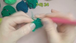 Вяжем брелок лягушку // Вязание для начинающих // Мастер-класс