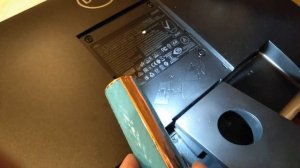 How to remove the Dell E2420H monitor stand