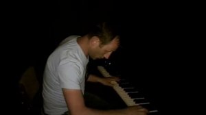 Song )))Пройти не поднимая глаз