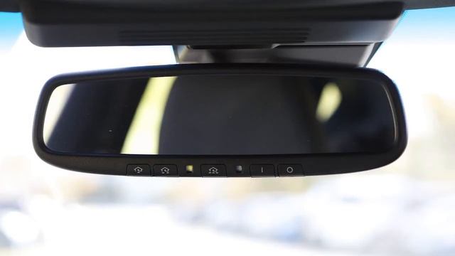 2023 INFINITI Q50 - Rétroviseur intérieur anti-éblouissement automatique (le cas échéant) смотреть онлайн