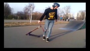 Пацан Крутит Заднее Сальто На Самокате | Крутое Сальто На Самокате