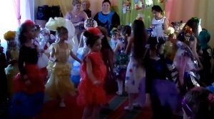 Танец "Модница" на дефиле "Экомода" в ДОУ "Солнышко" г Сенгилей