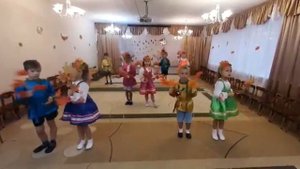 Праздник осени. Песня "Желтенькие листики" О. Девочкина