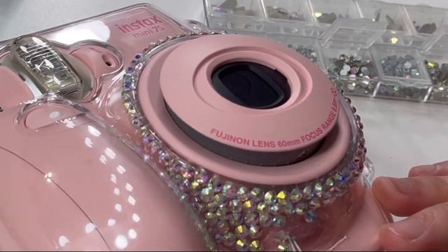 Customizing my Instax Mini 7s case with rime stones смотреть онлайн