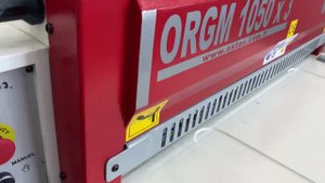 Гильотина электромеханическая Ostas ORGM