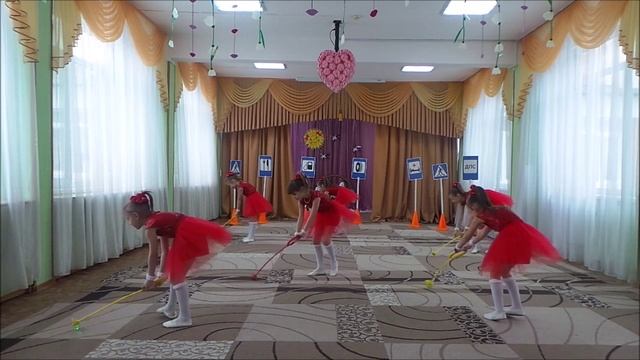 ГБДОУ № 51 Колпинский р-н
Танец «Колесики»