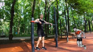 УПРАЖНЕНИЯ НА УЛИЧНОЙ ПЛОЩАДКЕ ДЛЯ НОВИЧКА!
