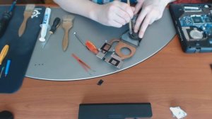 Disassembly Lenovo IdeaPad Z570 20095 59313560