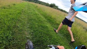 в 7 лет учимся кататься на детском питбайке ч2