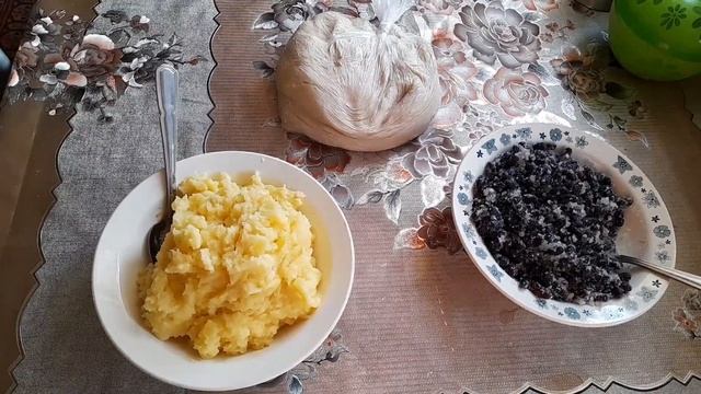 #РукоделиеотГалины Вареники с жимолостью и картофелем?? смотреть онлайн