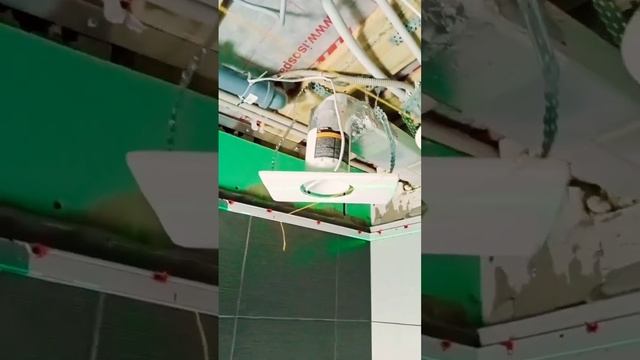 Работа требующая внимание . Натяжной потолок в ванной комнате. #супер #огонь #мастер #лазер смотреть онлайн
