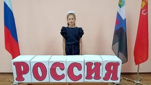 К. Симонов "Родина" читает Александра Лопина