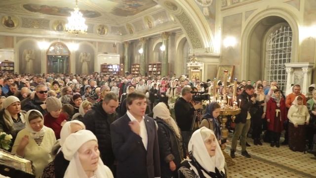 Свет Божественного познания: литургия в ночь на праздник Рождества Христова. Рязань, 2020