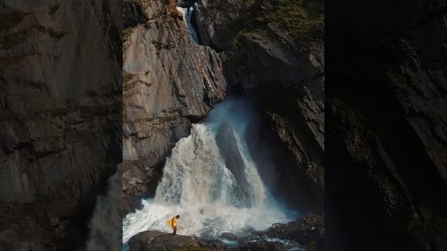 Доброе утро, страна!👋

🇷🇺 Россия-самая лучшая страна в мире, а все остальные страны нам завидуют!