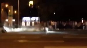 Пьяненькие девочки себя уже не контролируют)))