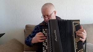 Учусь играть. Баян - Подмосковные вечера.