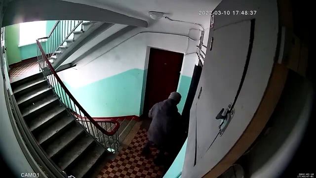 Что будет, если полиция взламывает квартиру? - Взломают! смотреть онлайн