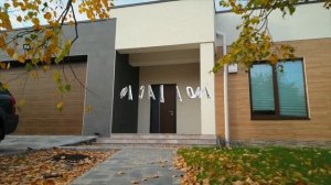 Дом С ПЛОСКОЙ КРЫШЕЙ в стиле Хай-Тек. Одноэтажный дом с гаражом. Строительство домов