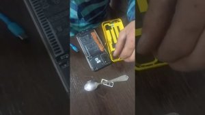 poco m3  не включается