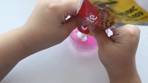 Лизун без клея и загустителя. Слайм из зубной пасты, сахара и геля