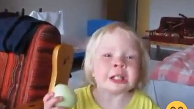 Очень смешное поедание еды) Дуже смішне поїдання їжі) смотреть онлайн