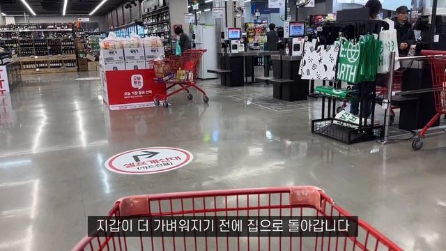 ENG) 자취 브이로그 엽떡과 참치김밥 | 굴떡국, LA갈비 먹으며 거하게 새해 맞이하는 일상 | 닭볶음탕 with불닭소스, 불고기반미샌드위치, 스팸계란말이, 마트 출석