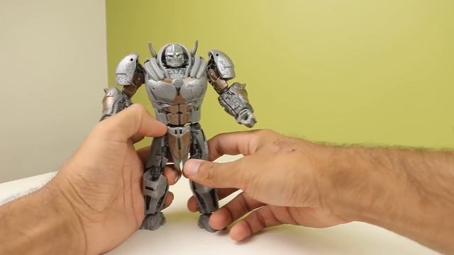 Silent But Deadly…..And Will Kill You | #transformers Rise of the Beasts Voyager Rhinox Review смотреть онлайн