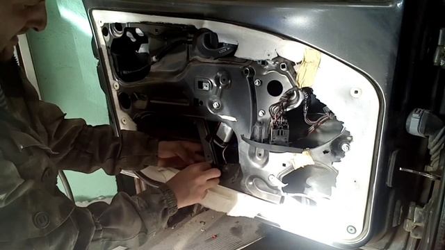 фиат альбеа. замена стеклоподъемника переднего, левого. - смотреть ...