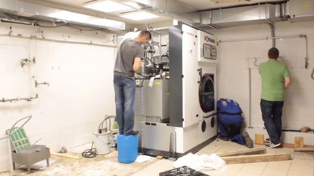Как демонтировать машину химчистки. Правильный демонтаж///Dry cleaning machine dismounting смотреть онлайн