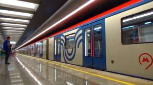 Электропоезд 81-765/766/767.4 "МОСКВА-2019" (парадный) №97 на станции метро Текстильщики, БКЛ