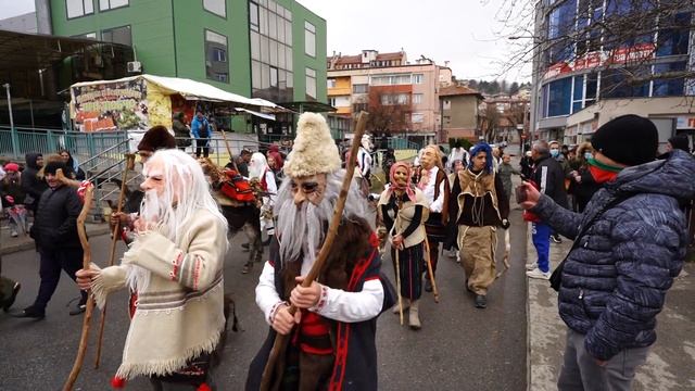 Плажа Кукерски игри 06 03 2022 Благоевград смотреть онлайн