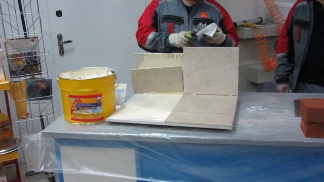 Как сползает плитка вовремя приклейки на гибкий полимерный клей смотреть онлайн