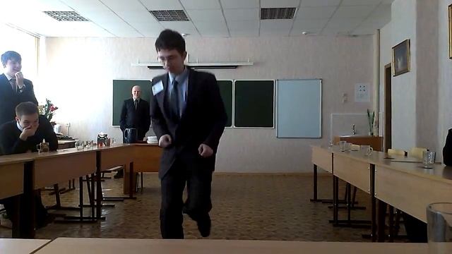 Школьник решил удивить дам на 8 марта смотреть онлайн