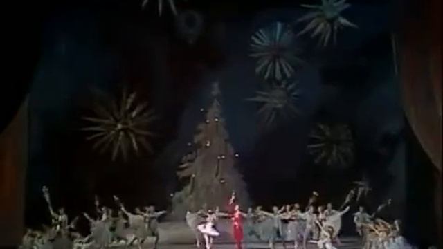 Pas de deux from The Nutcracker смотреть онлайн
