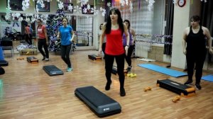 СТЕП АЭРОБИКА СВЯЗКА НА 64 СЧЕТА