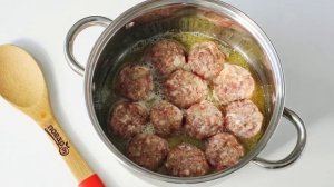 Ежики из фарша в кастрюле