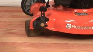 Replacing the Wheel - Husqvarna Lawn Mower