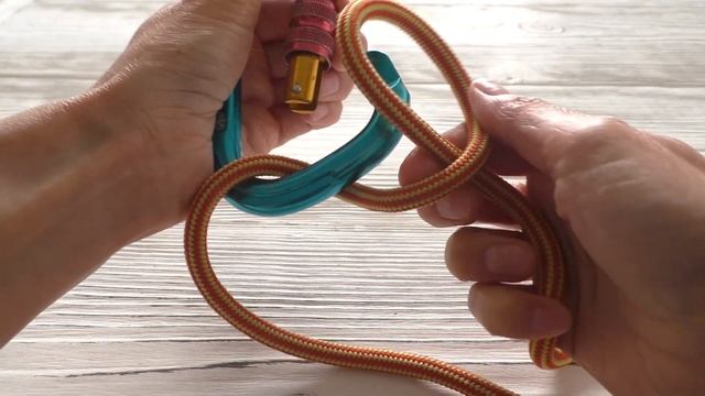 Как вязать узел УИАА UIAA для спуска и страховки смотреть онлайн