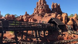 Алиса в DISNEY ORLANDO 2018  Развлечения в ДИСНЕЙЛЕНД В ОРЛАНДО 2018 Детский канал Ваша Алиса