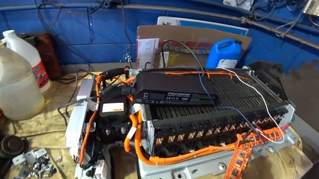 Как зарядить гибридную батарею? смотреть онлайн