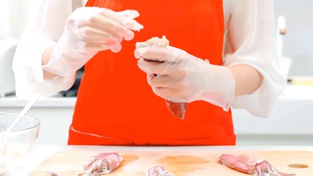 ปลาหมึกย่างยัดไส้กุ้ง by Toshiba MW2-AG24PC(BK) смотреть онлайн